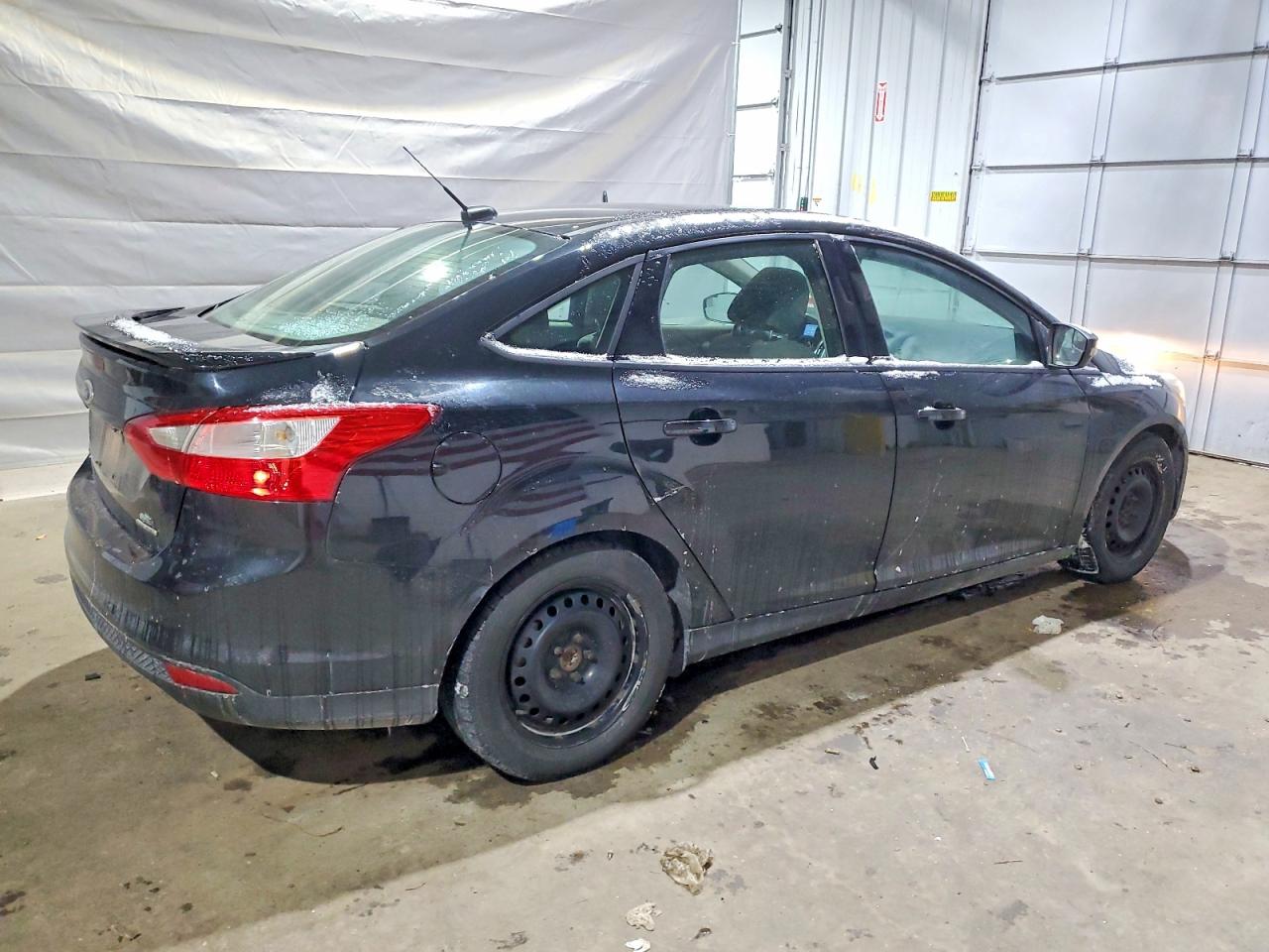 2014 FORD FOCUS SE photo 3