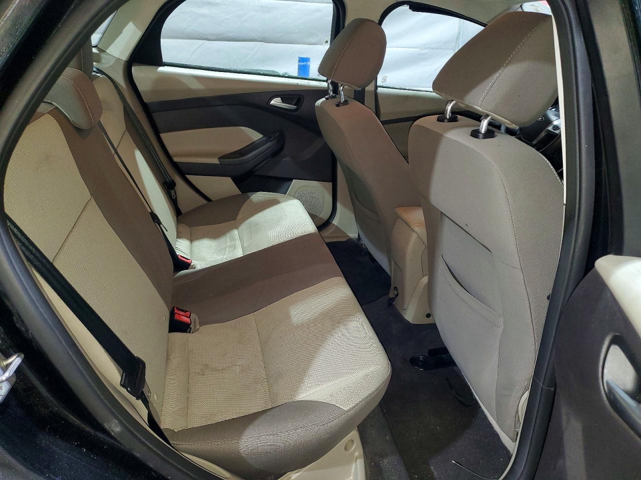 2014 FORD FOCUS SE photo 10
