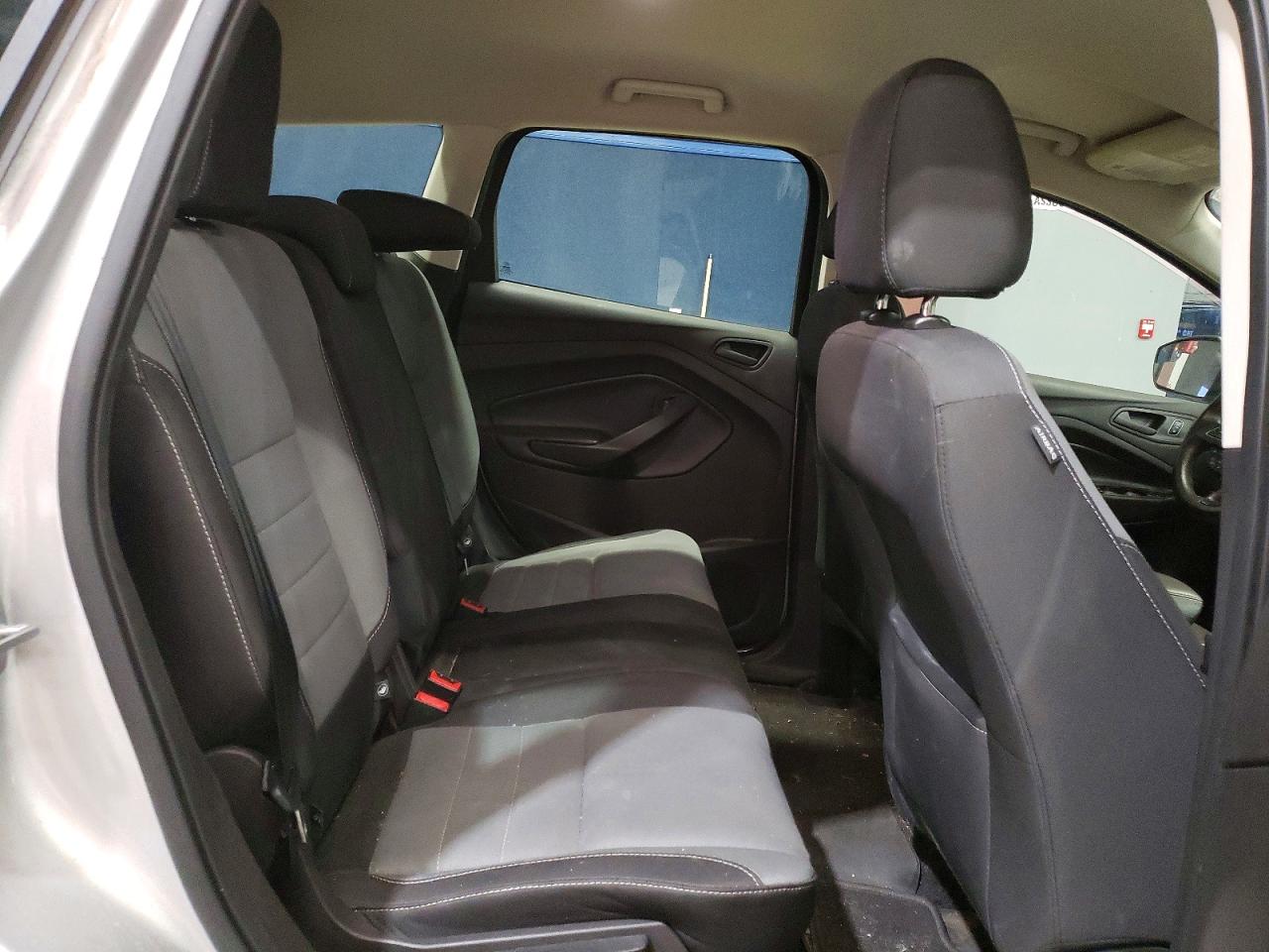 2017 FORD ESCAPE S photo 10