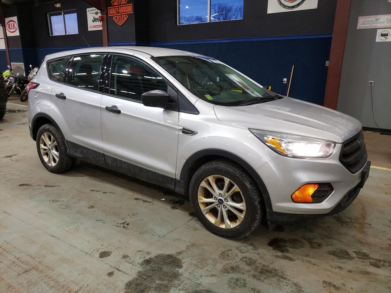 2017 FORD ESCAPE S photo 4