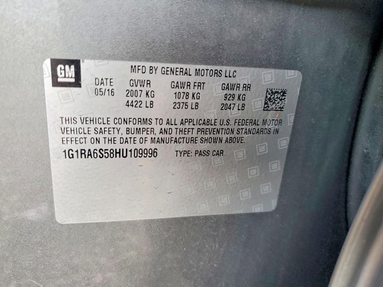 2017 CHEVROLET VOLT LT photo 12