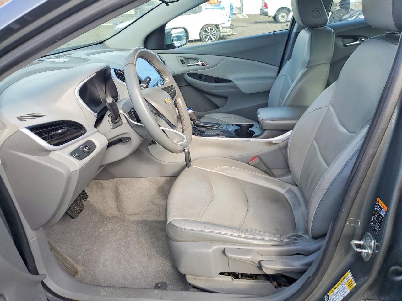 2017 CHEVROLET VOLT LT photo 7
