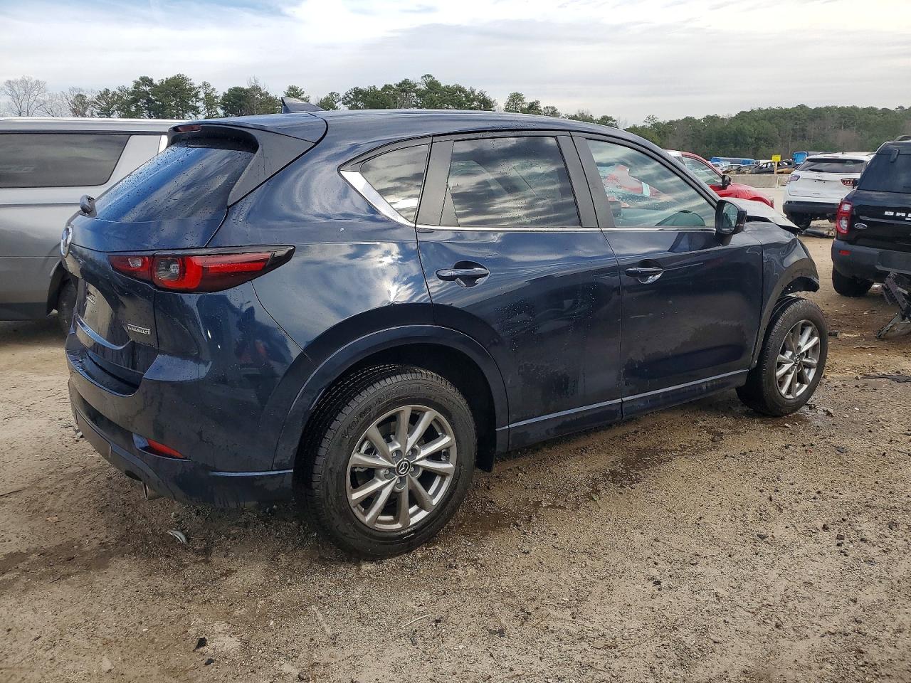 2025 MAZDA CX-5 PREFERRED photo 3