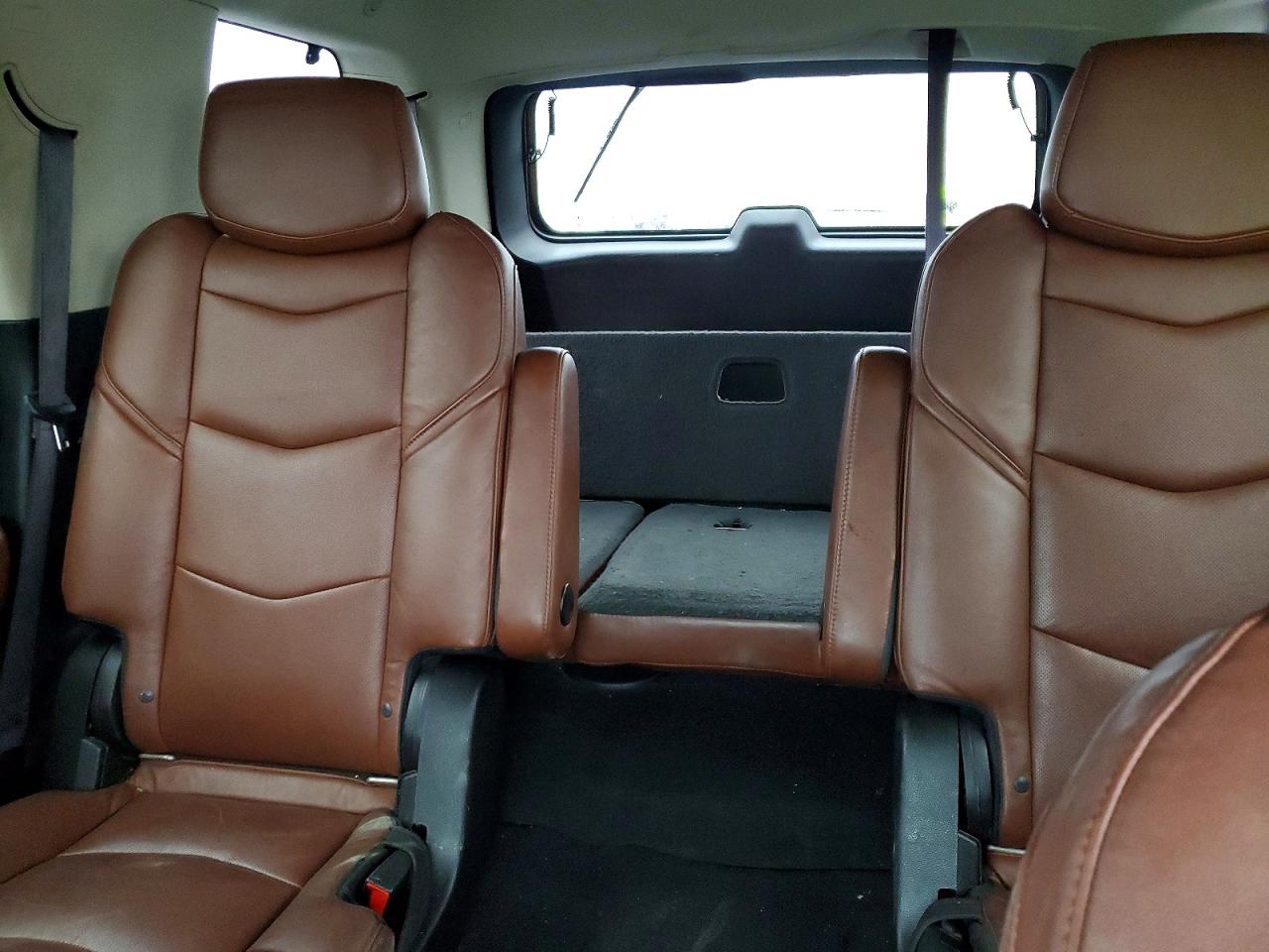 2016 CADILLAC ESCALADE PREMIUM photo 28
