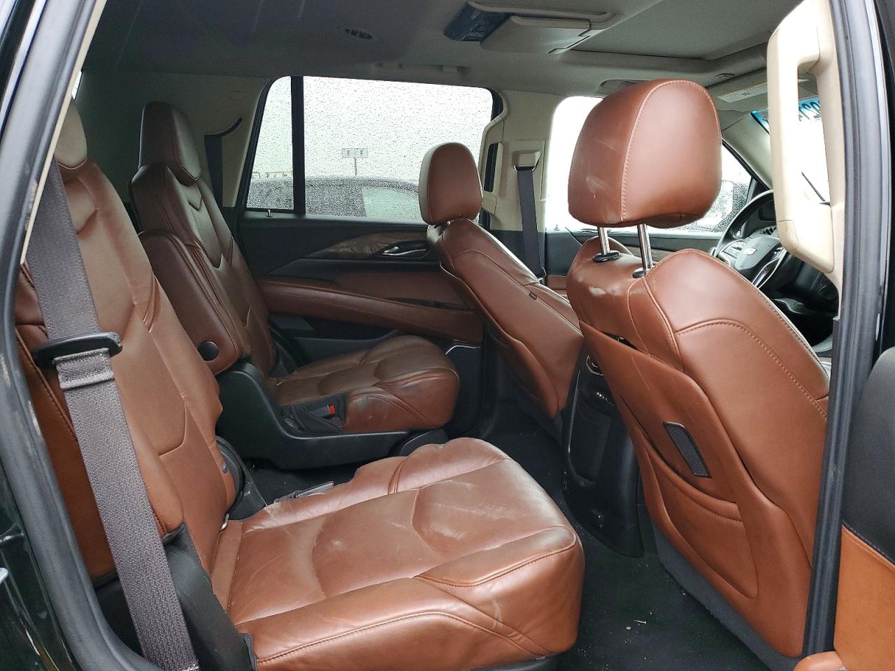 2016 CADILLAC ESCALADE PREMIUM photo 31