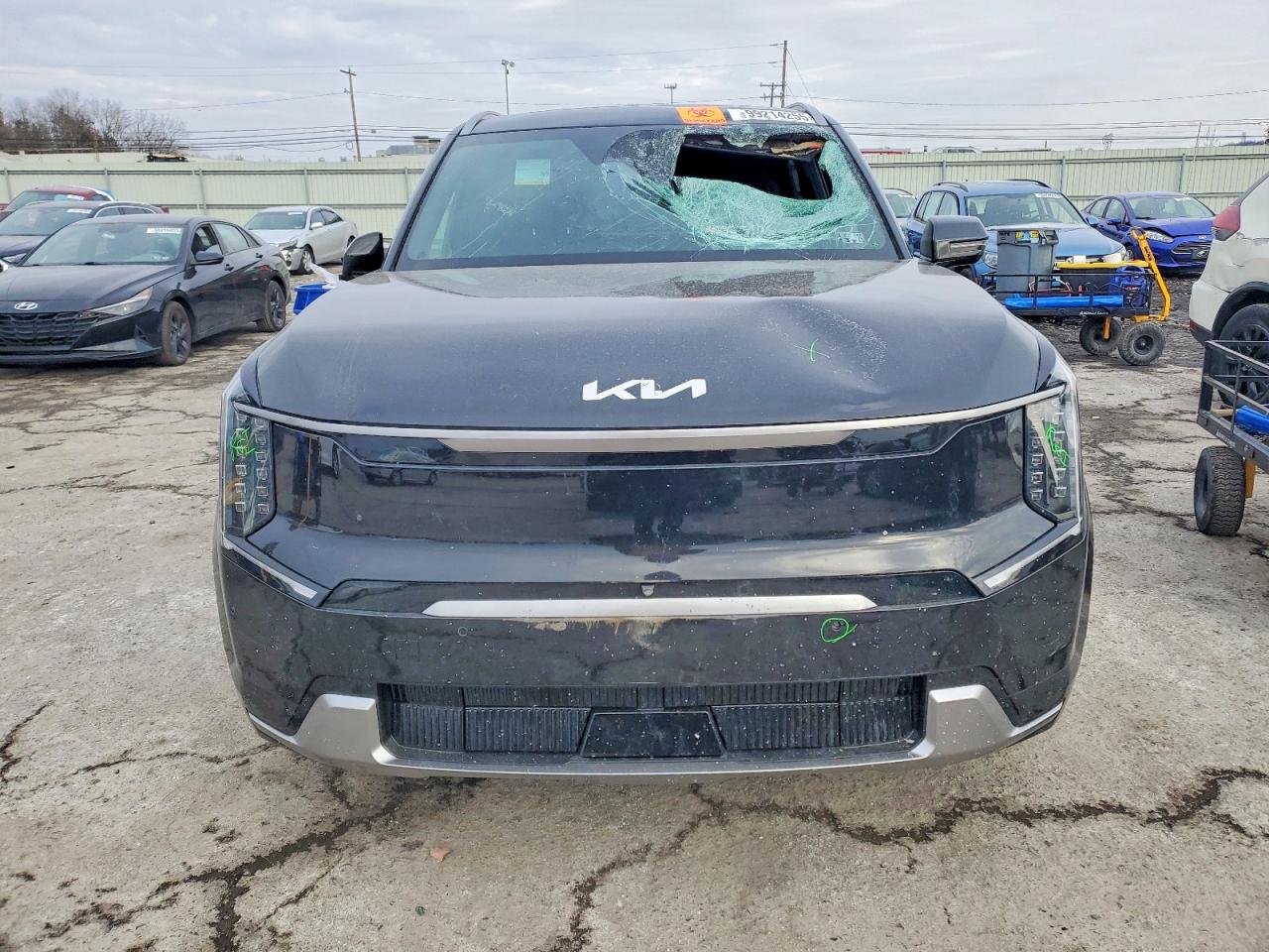 2024 KIA EV9 LAND photo 5