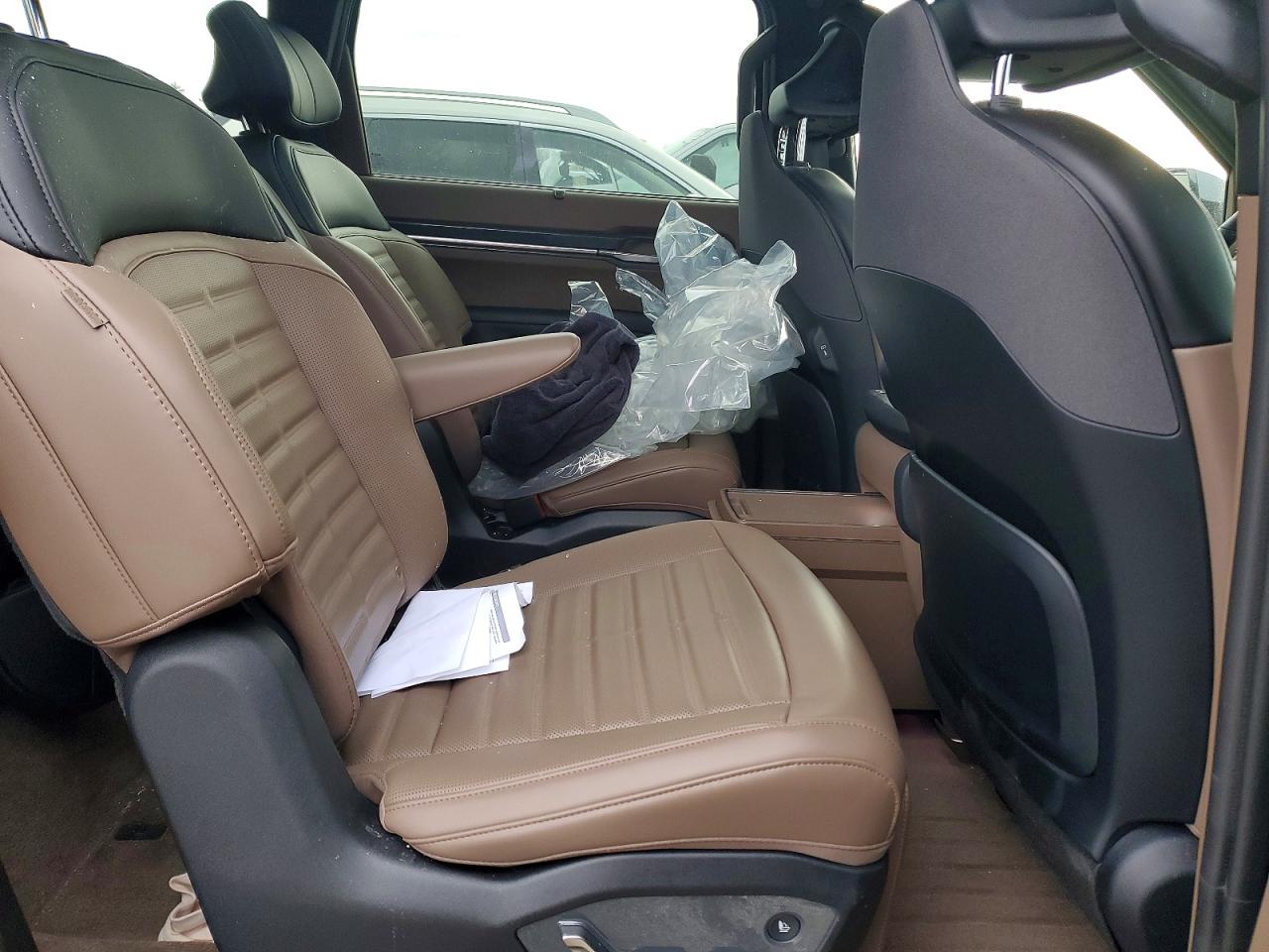 2024 KIA EV9 LAND photo 11