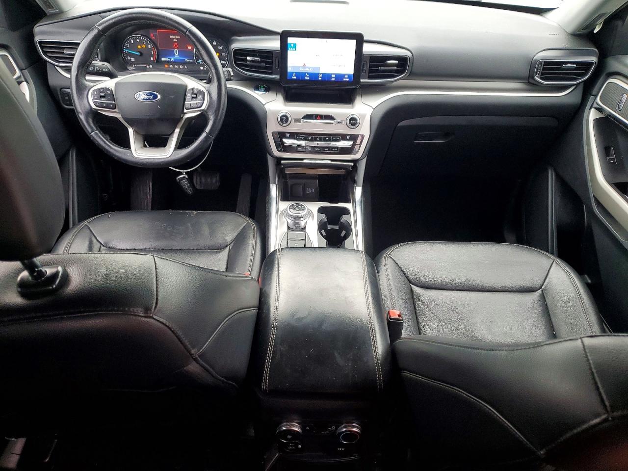 2021 FORD EXPLORER XLT photo 22