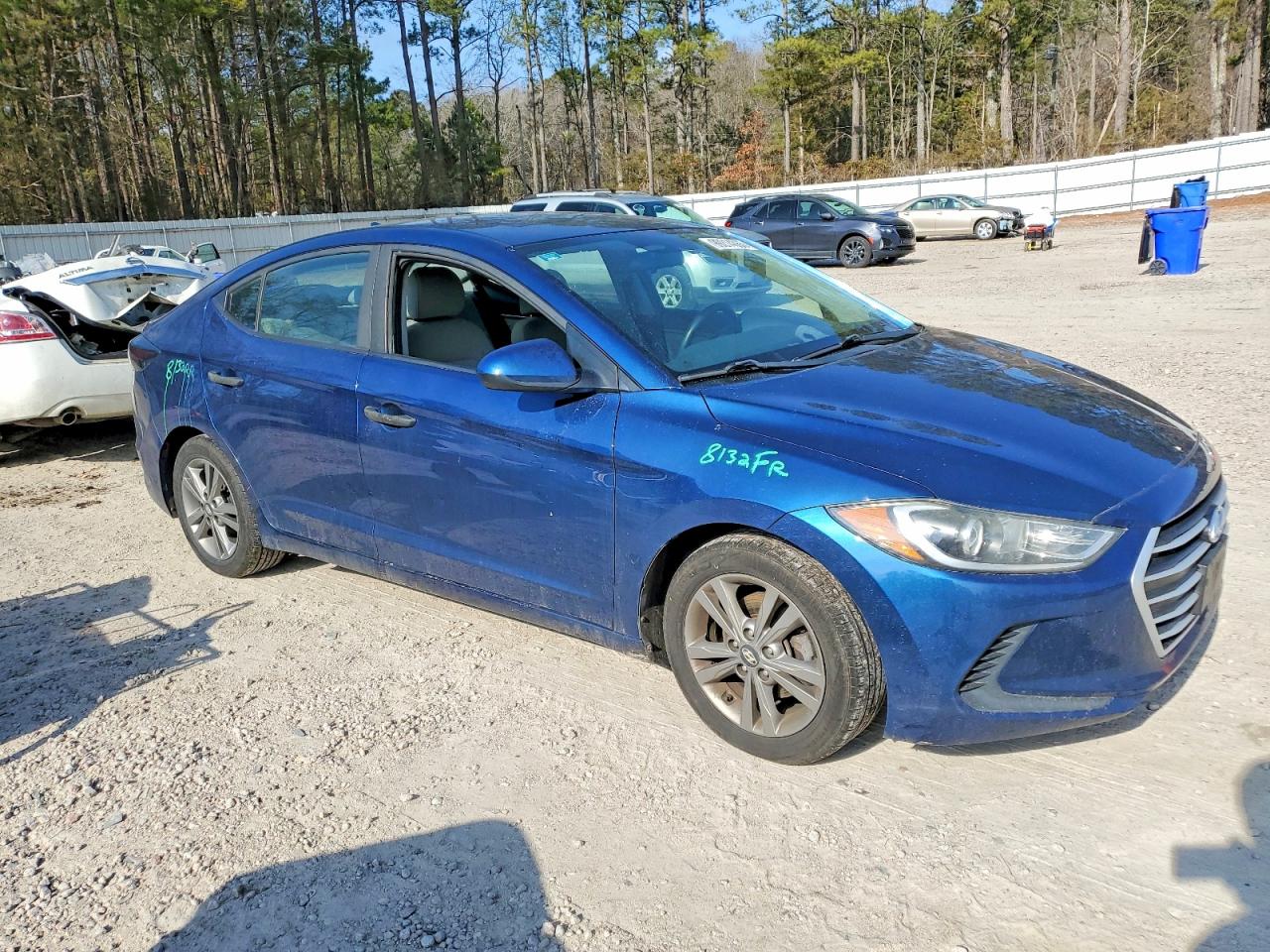 2017 HYUNDAI ELANTRA SE photo 4