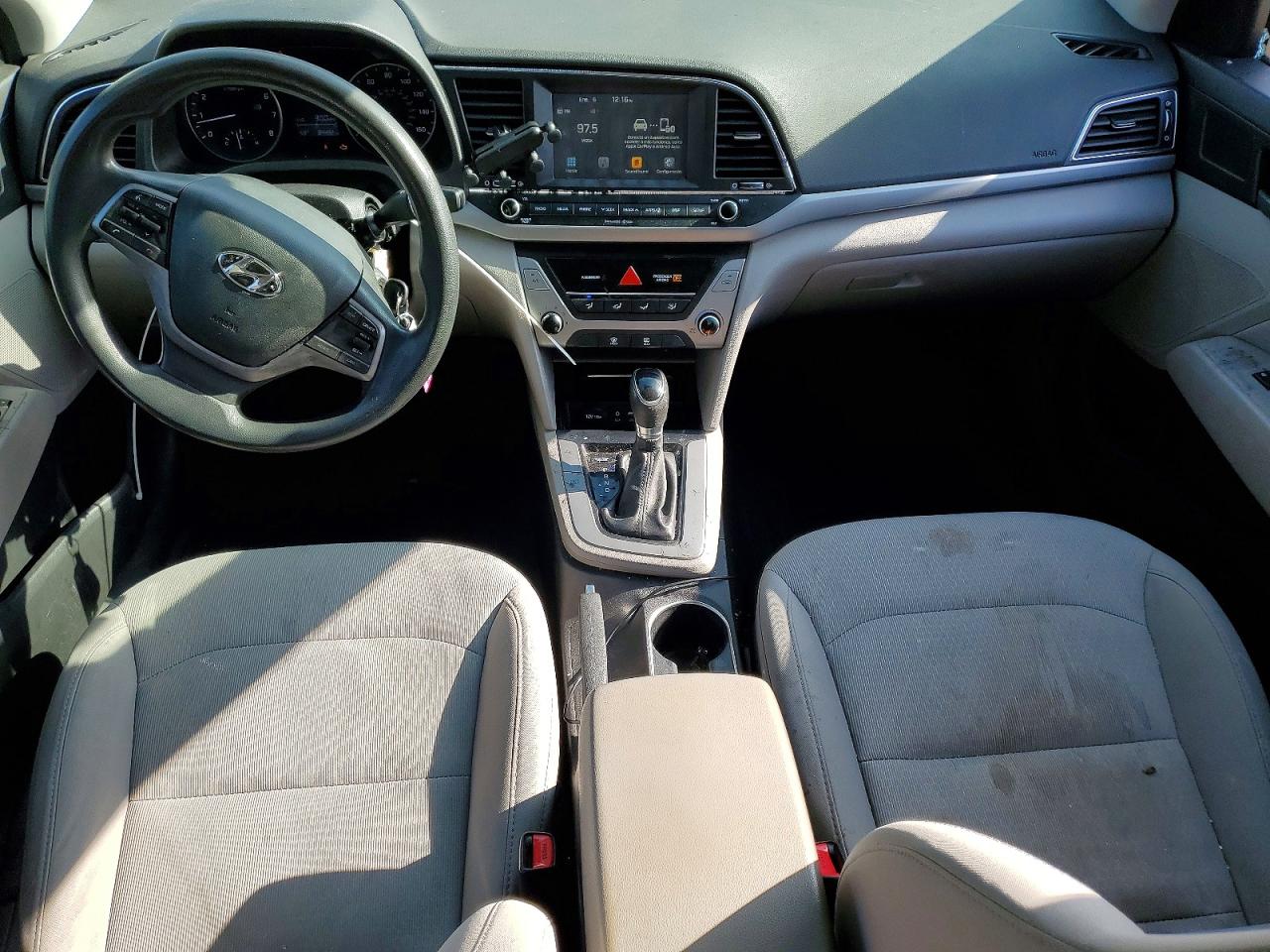 2017 HYUNDAI ELANTRA SE photo 8