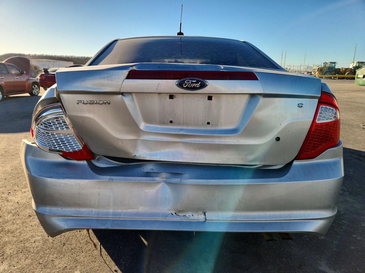 2011 FORD FUSION S photo 6