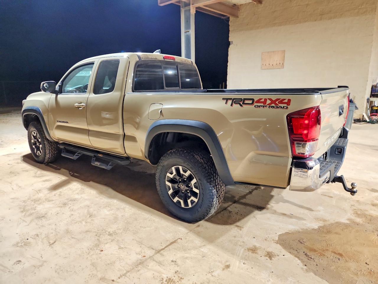 2017 TOYOTA TACOMA ACCESS CAB photo 2