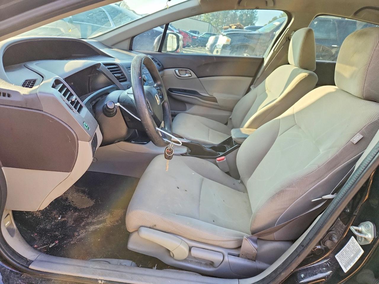 2012 HONDA CIVIC LX photo 13