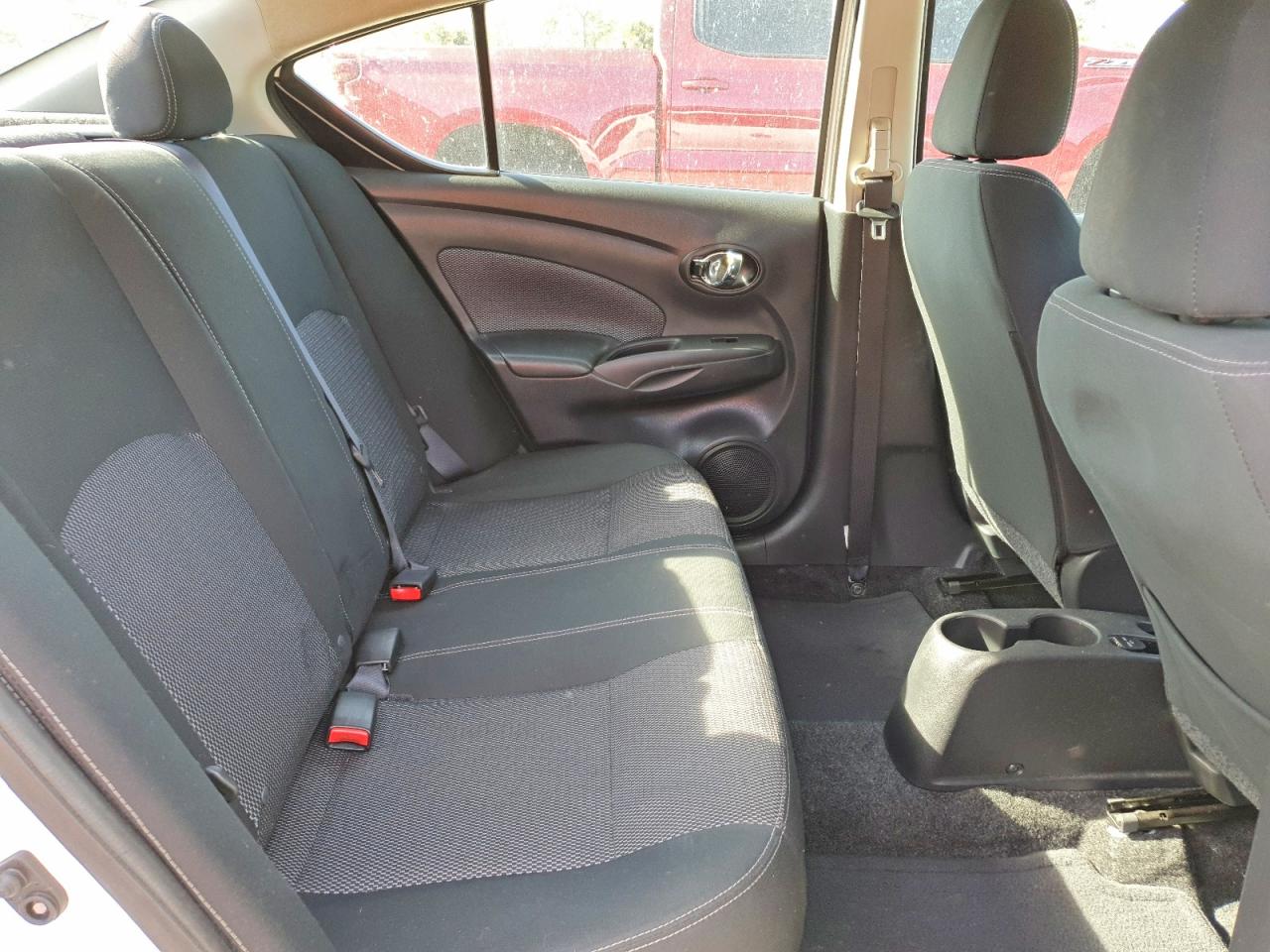 2018 NISSAN VERSA S photo 10