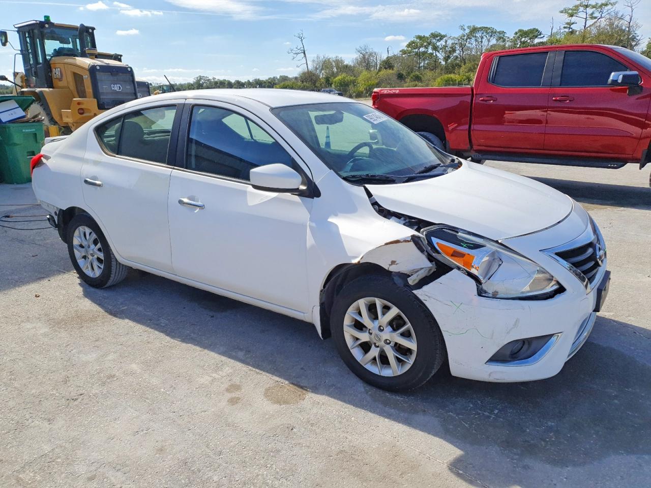 2018 NISSAN VERSA S photo 4