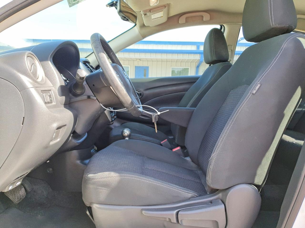 2018 NISSAN VERSA S photo 7