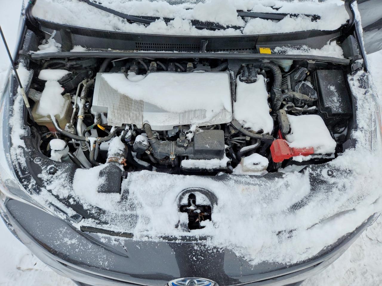 2016 TOYOTA PRIUS photo 11