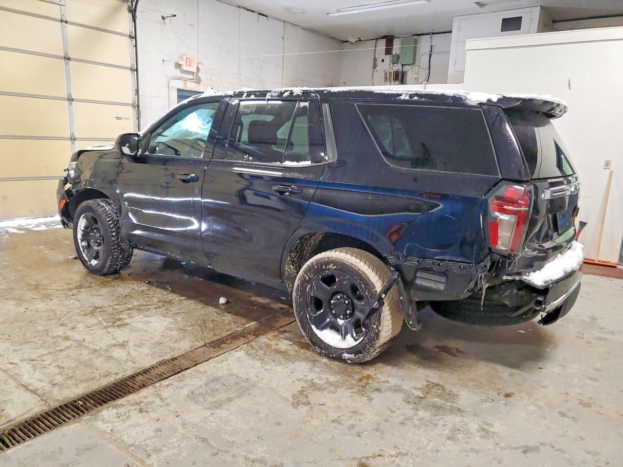 2023 CHEVROLET TAHOE K1500 photo 2