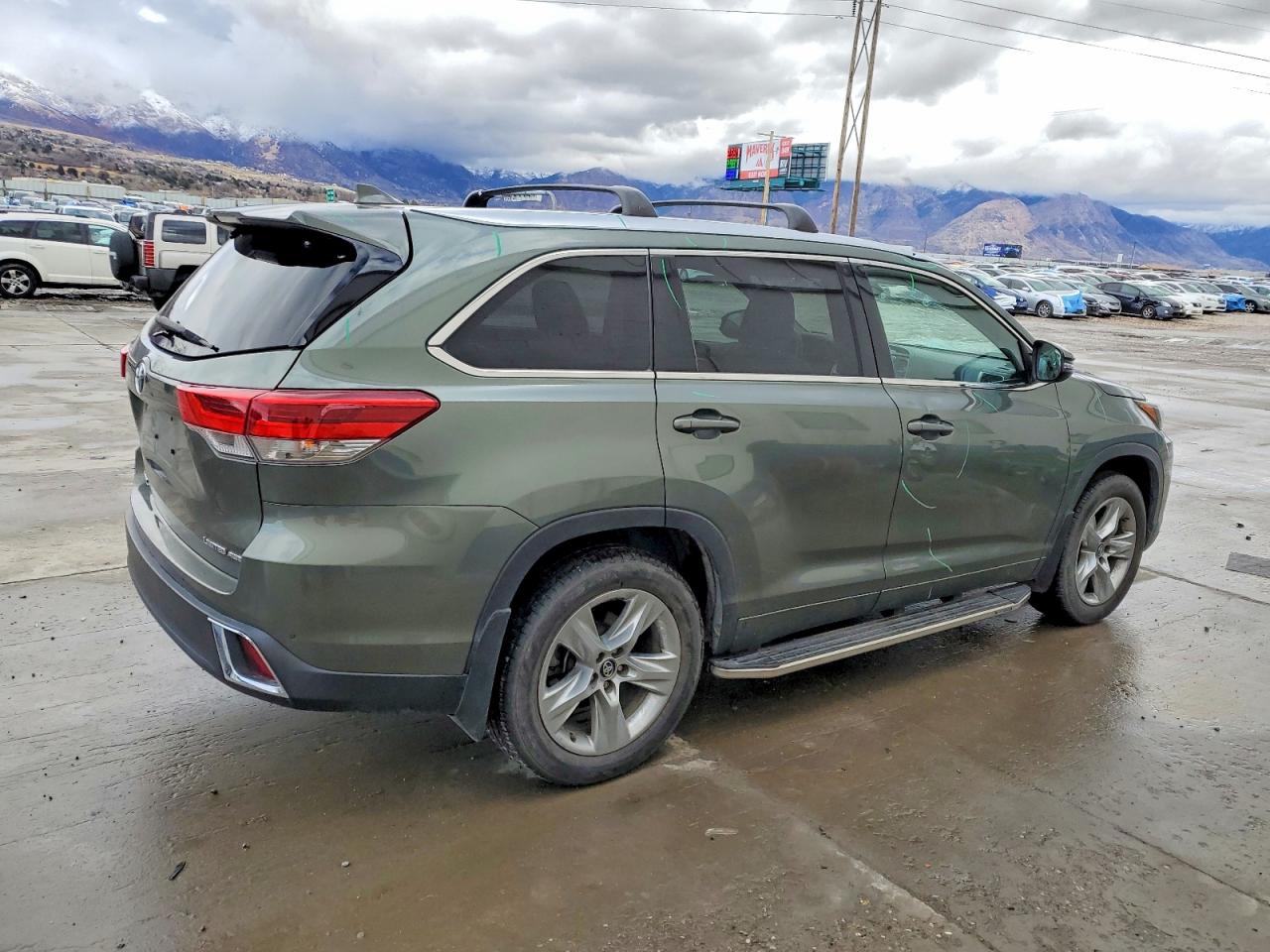 2019 TOYOTA HIGHLANDER LIMITED photo 3