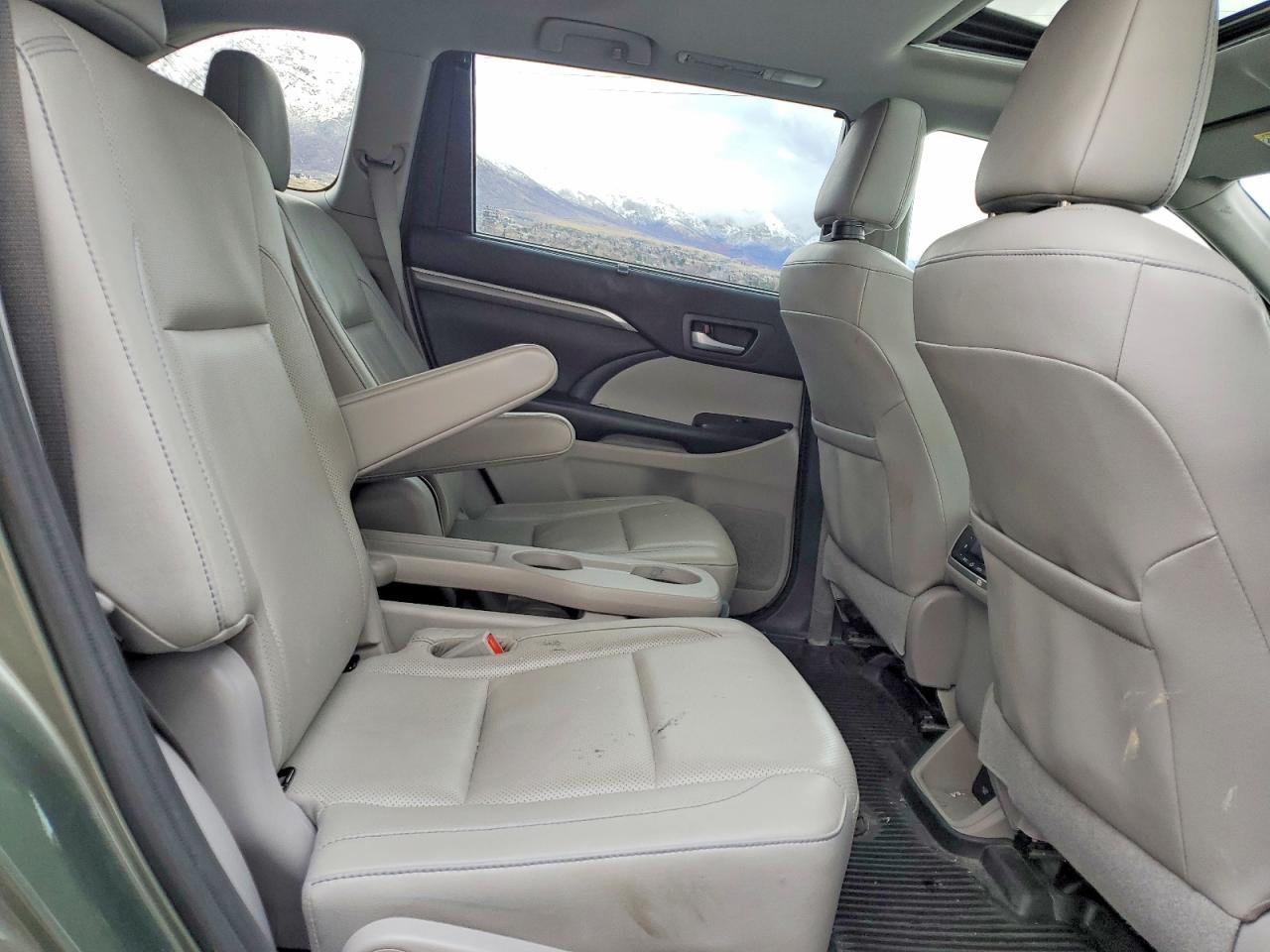 2019 TOYOTA HIGHLANDER LIMITED photo 11