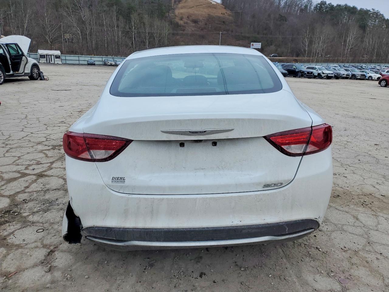 2016 CHRYSLER 200 LIMITED photo 6