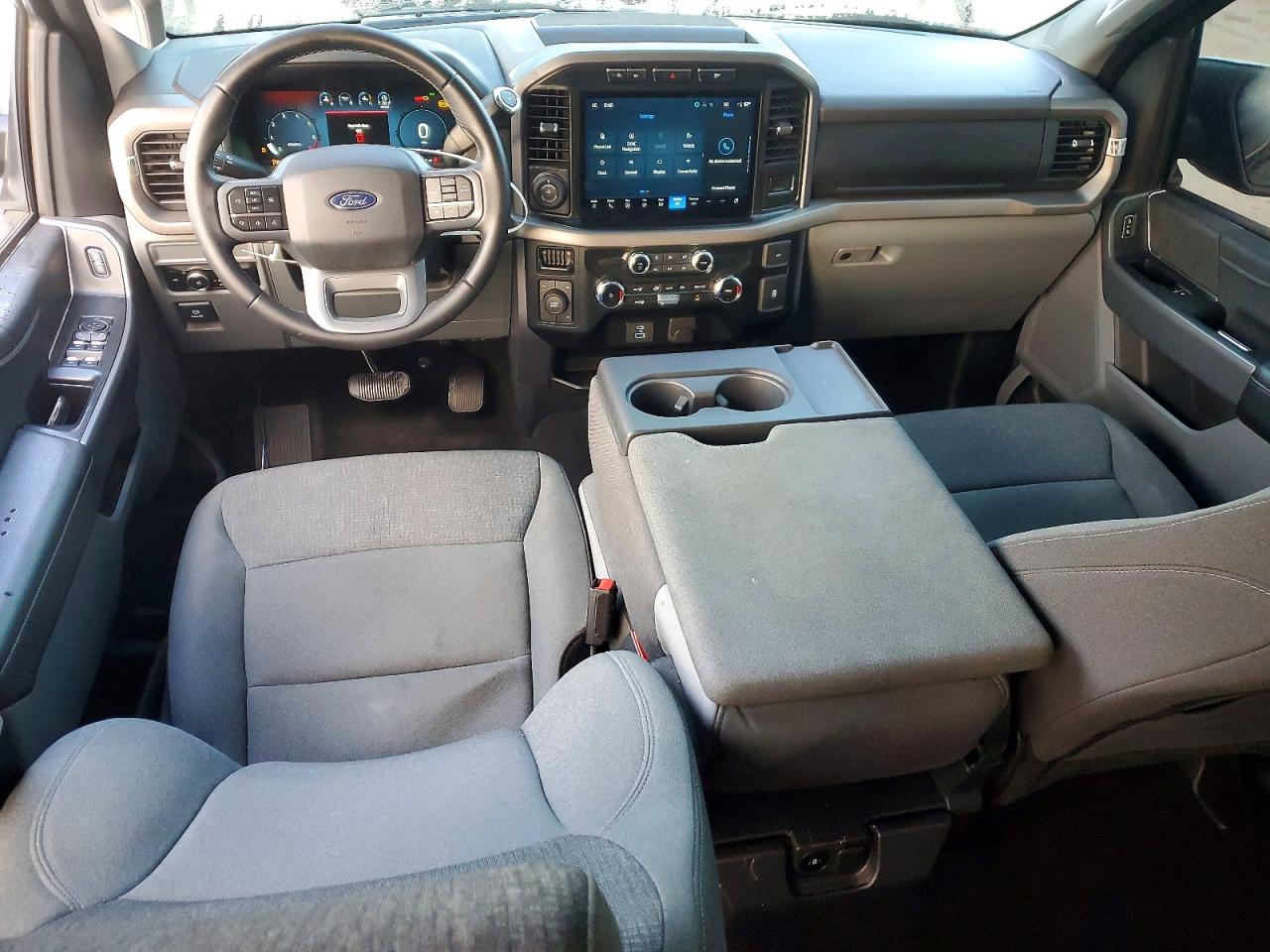 2024 FORD F150 XLT photo 8