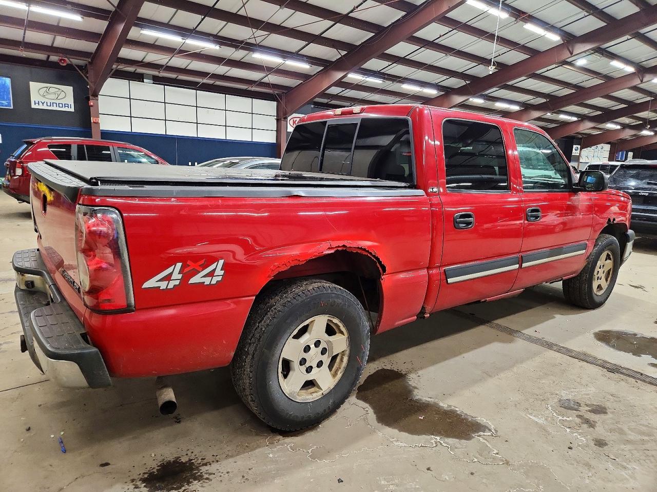 2005 CHEVROLET SILVERADO K1500 photo 3