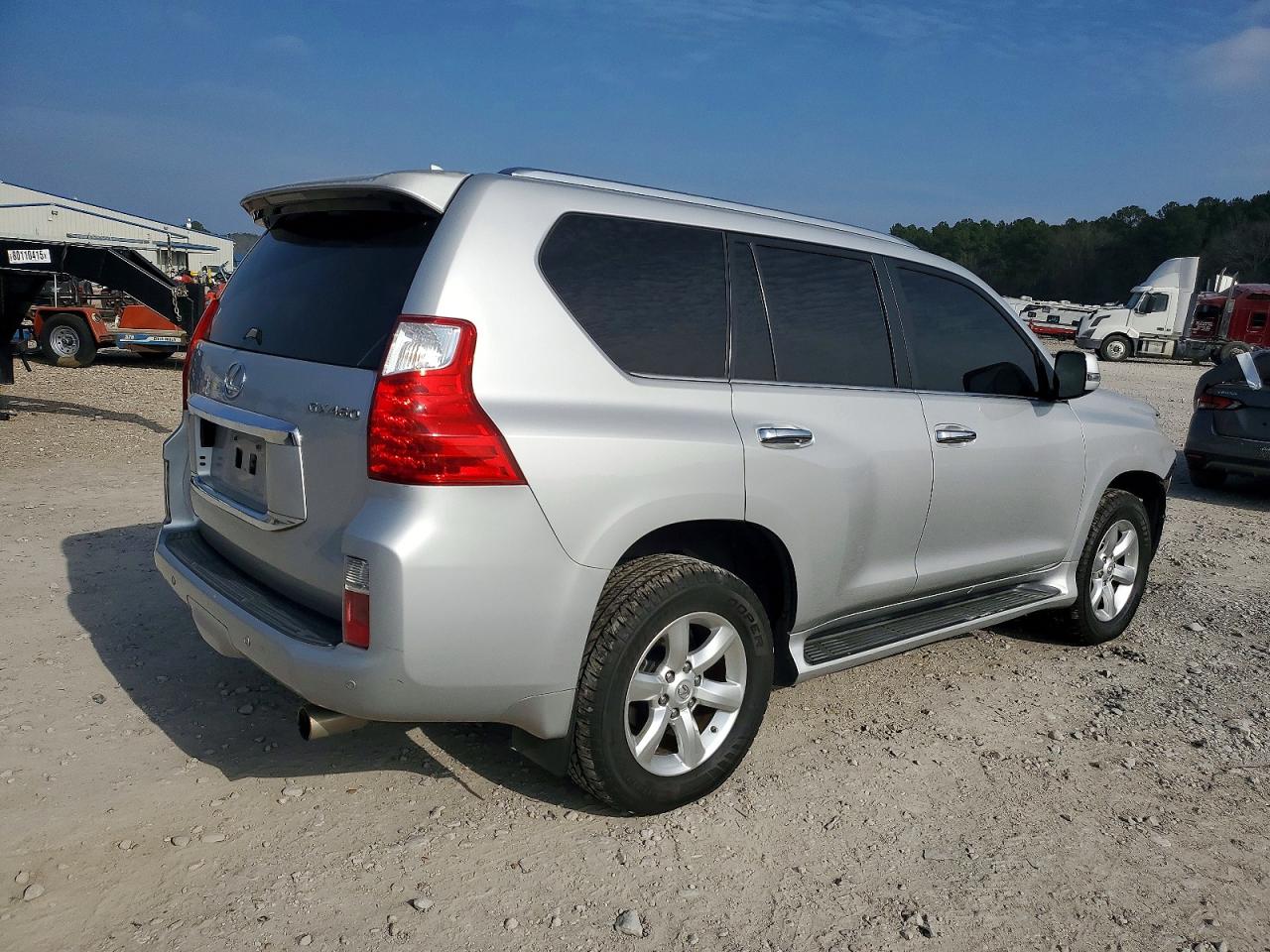 2011 LEXUS GX 460 photo 3