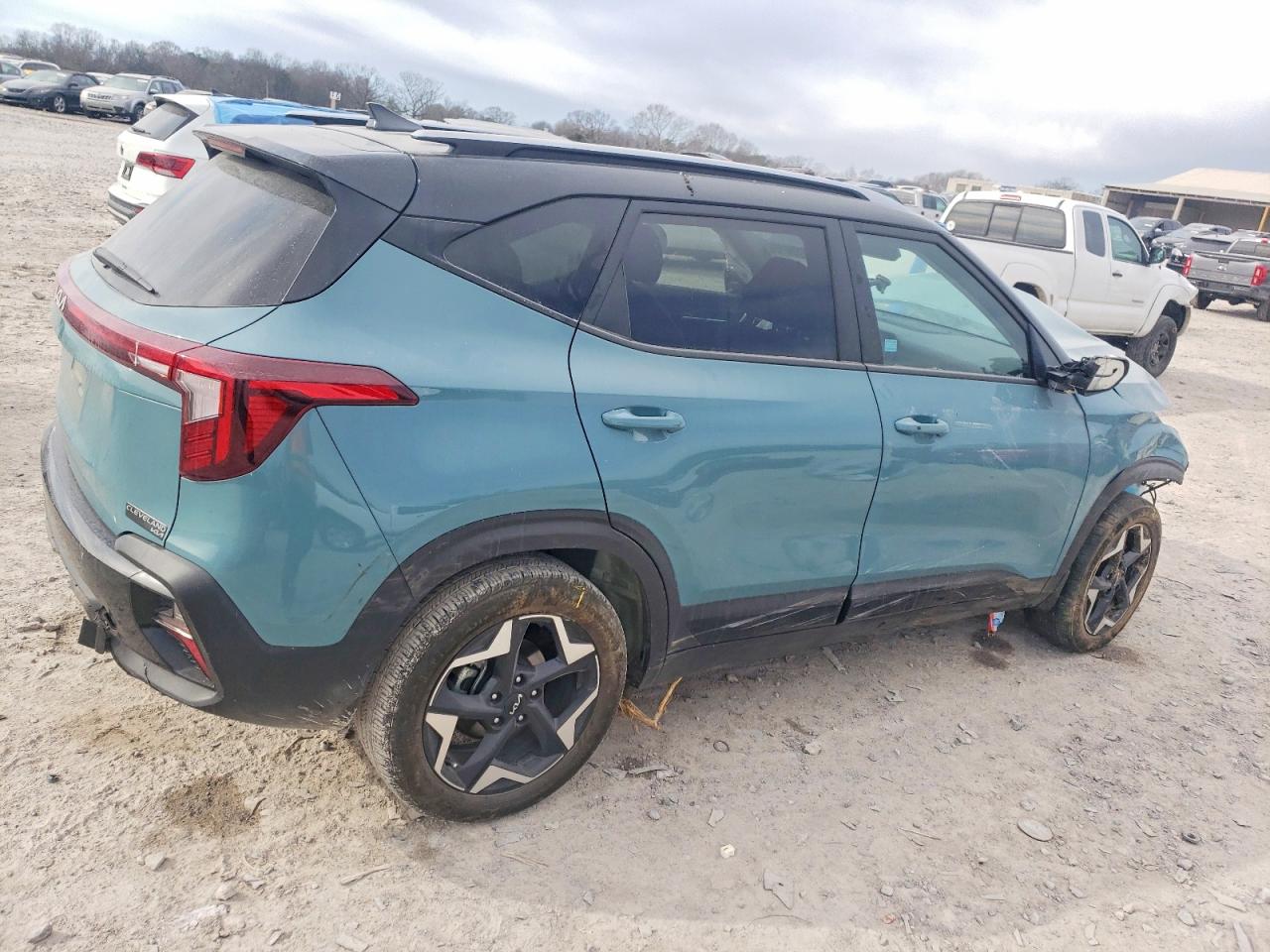 2025 KIA SELTOS S photo 5