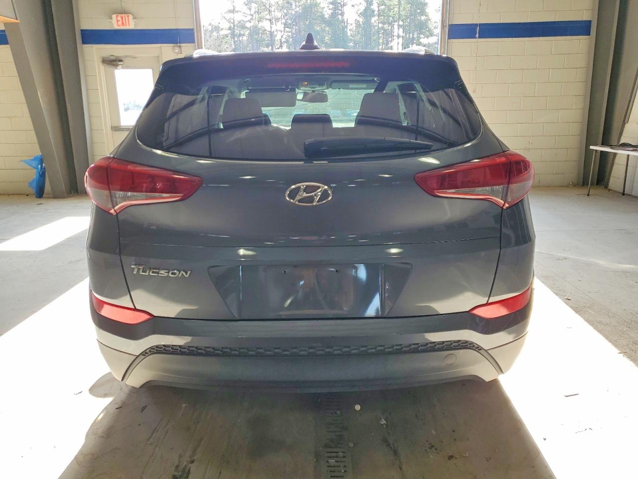 2018 HYUNDAI TUCSON SEL photo 6