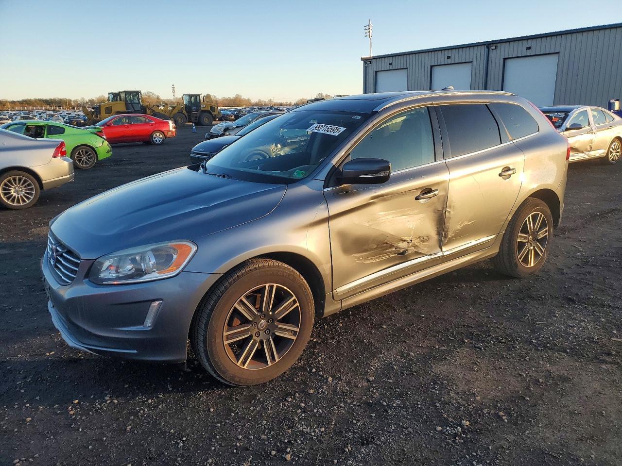 2016 VOLVO XC60