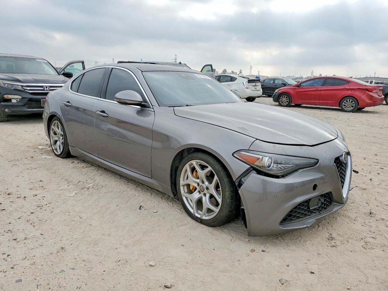 2018 ALFA ROMEO GIULIA TI photo 7