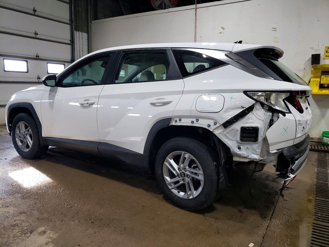 2025 HYUNDAI TUCSON SE photo 2