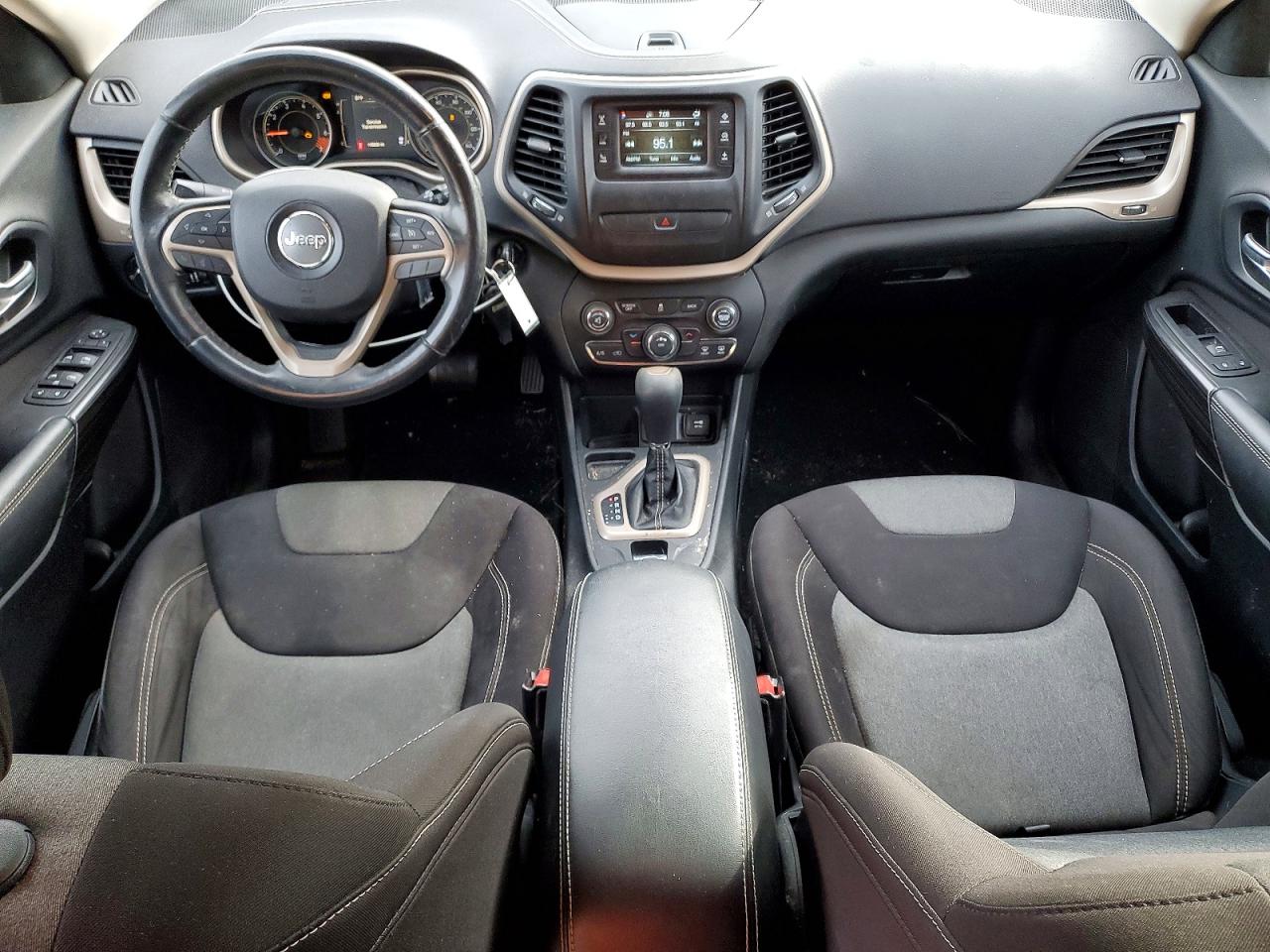 2014 JEEP CHEROKEE LATITUDE photo 8