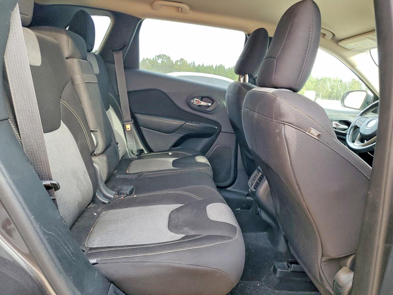 2014 JEEP CHEROKEE LATITUDE photo 11