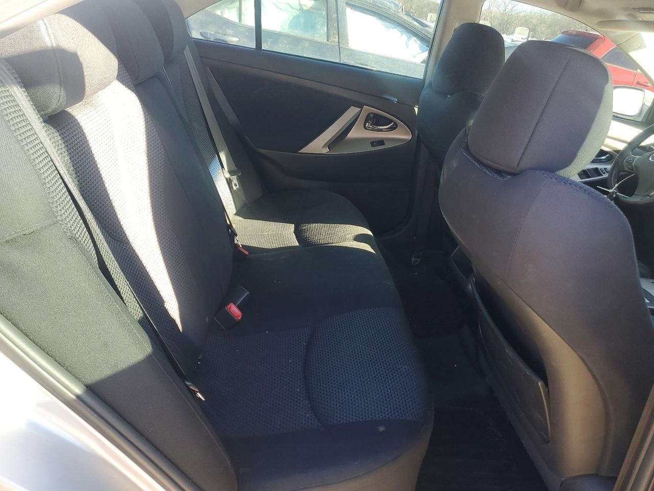 2010 TOYOTA CAMRY BASE photo 10
