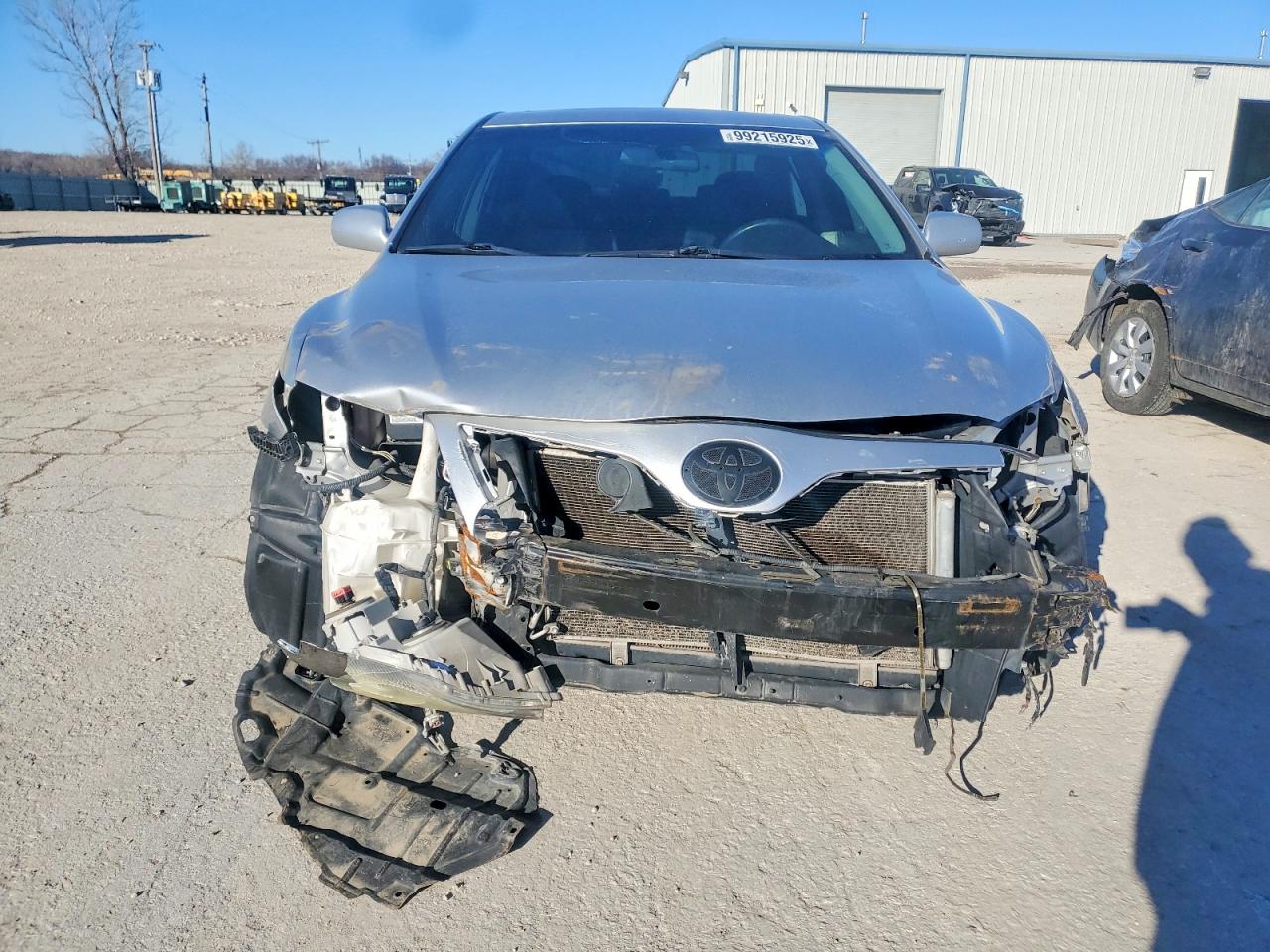 2010 TOYOTA CAMRY BASE photo 5