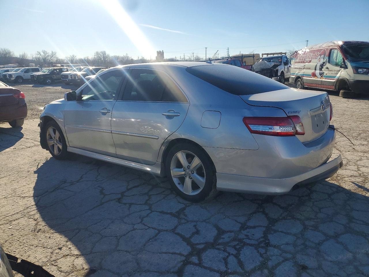 2010 TOYOTA CAMRY BASE photo 2