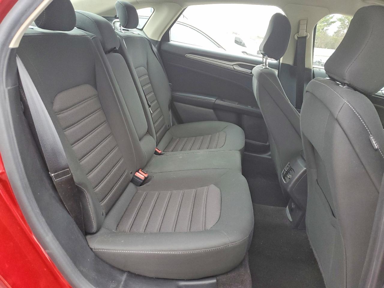 2020 FORD FUSION SE photo 10
