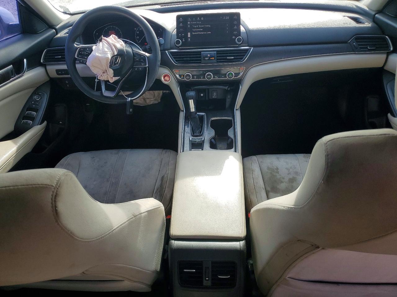 2018 HONDA ACCORD EX photo 8