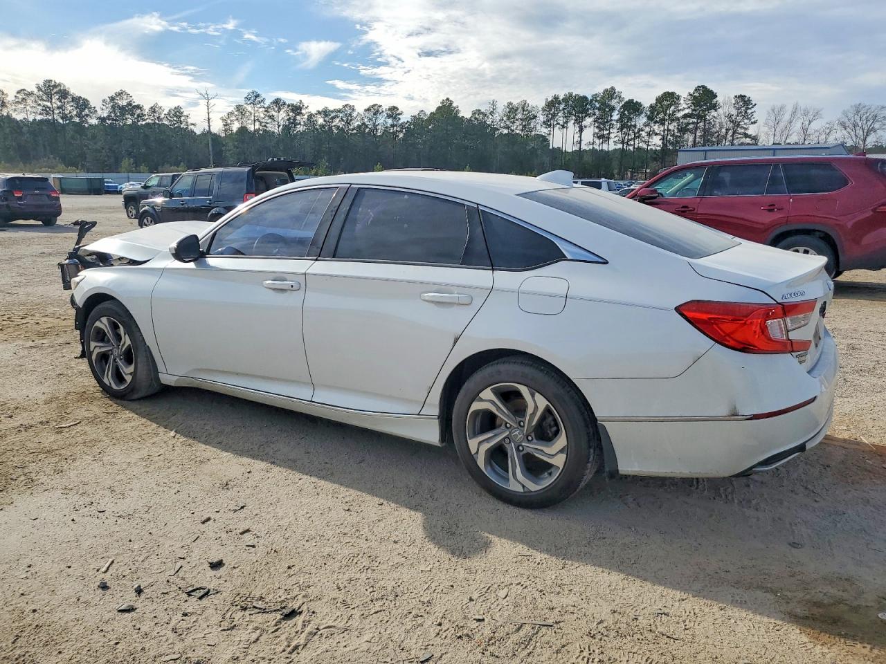 2018 HONDA ACCORD EX photo 2