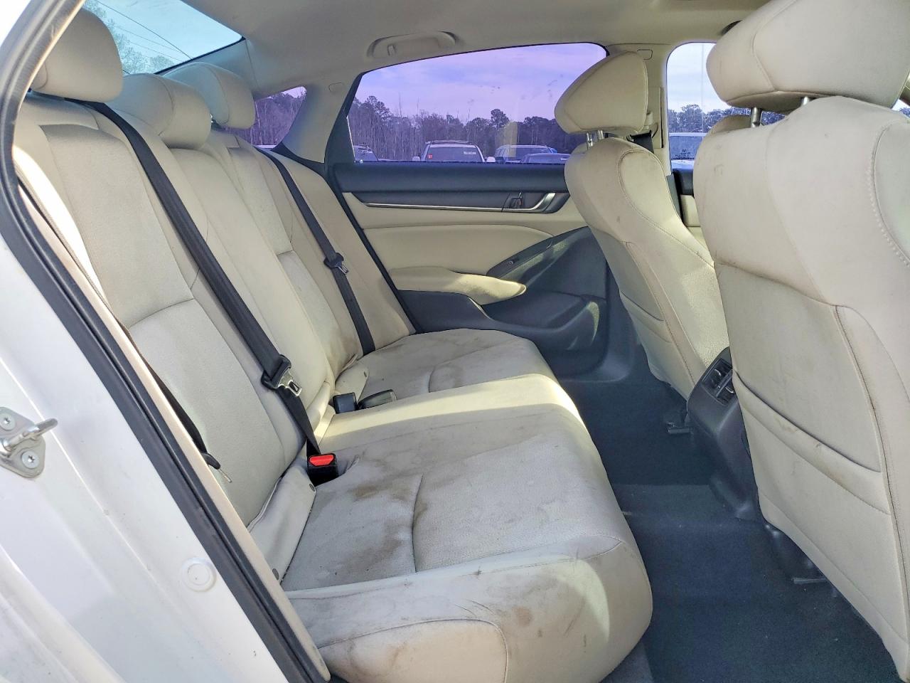 2018 HONDA ACCORD EX photo 10