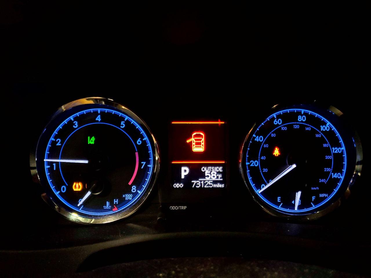 2019 TOYOTA COROLLA L photo 9
