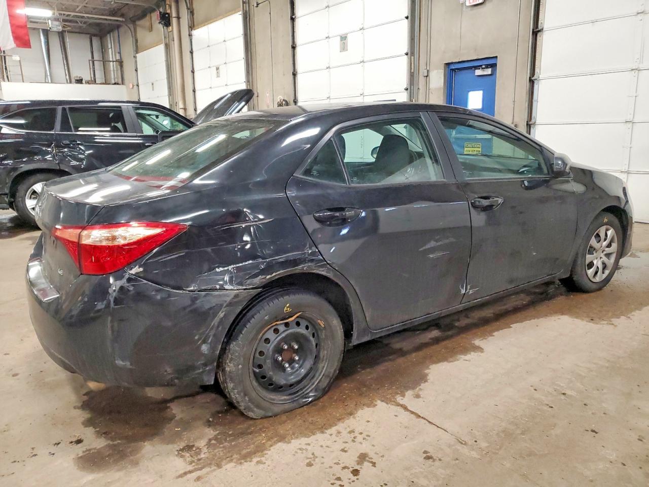 2019 TOYOTA COROLLA L photo 3