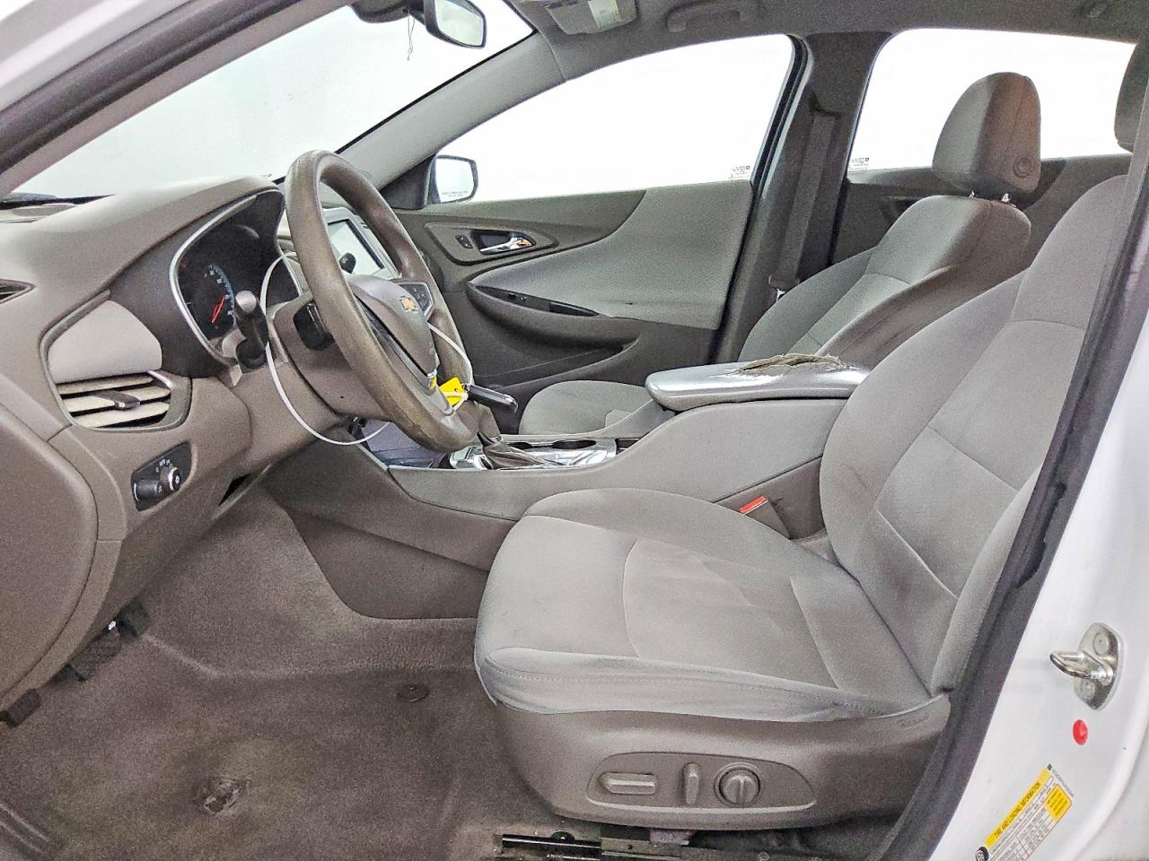 2018 CHEVROLET MALIBU LS photo 7