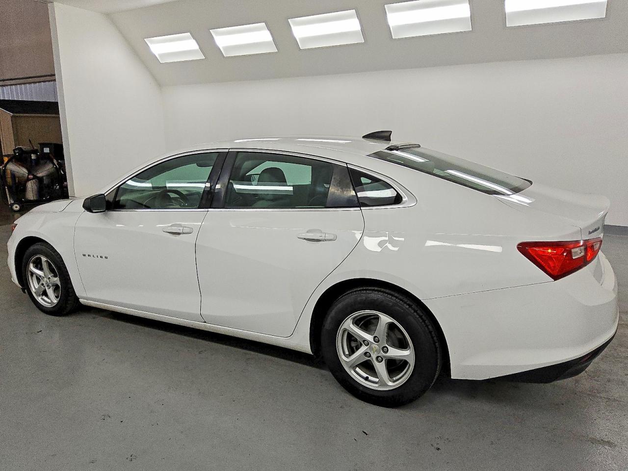 2018 CHEVROLET MALIBU LS photo 2