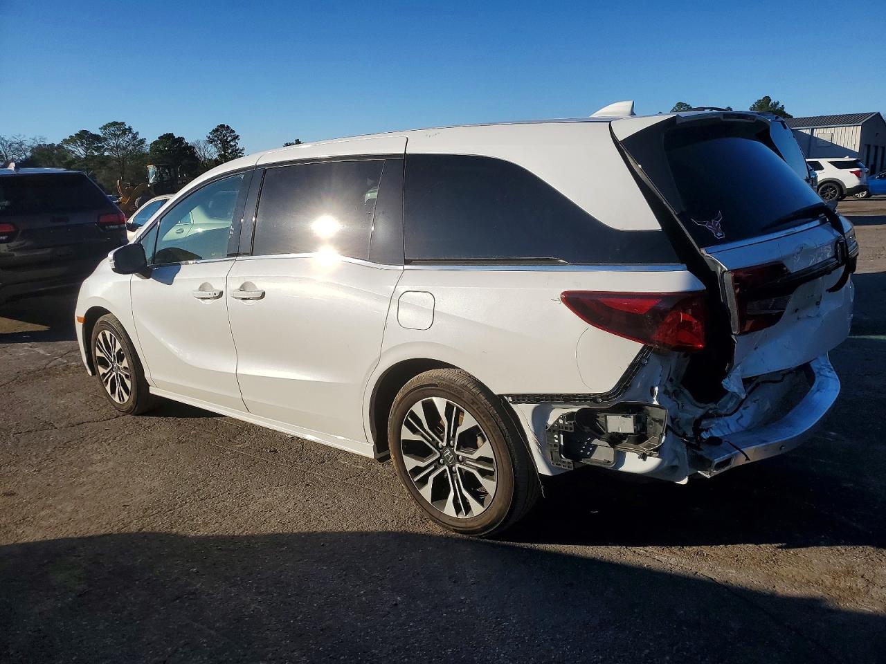 2025 HONDA ODYSSEY ELITE photo 2