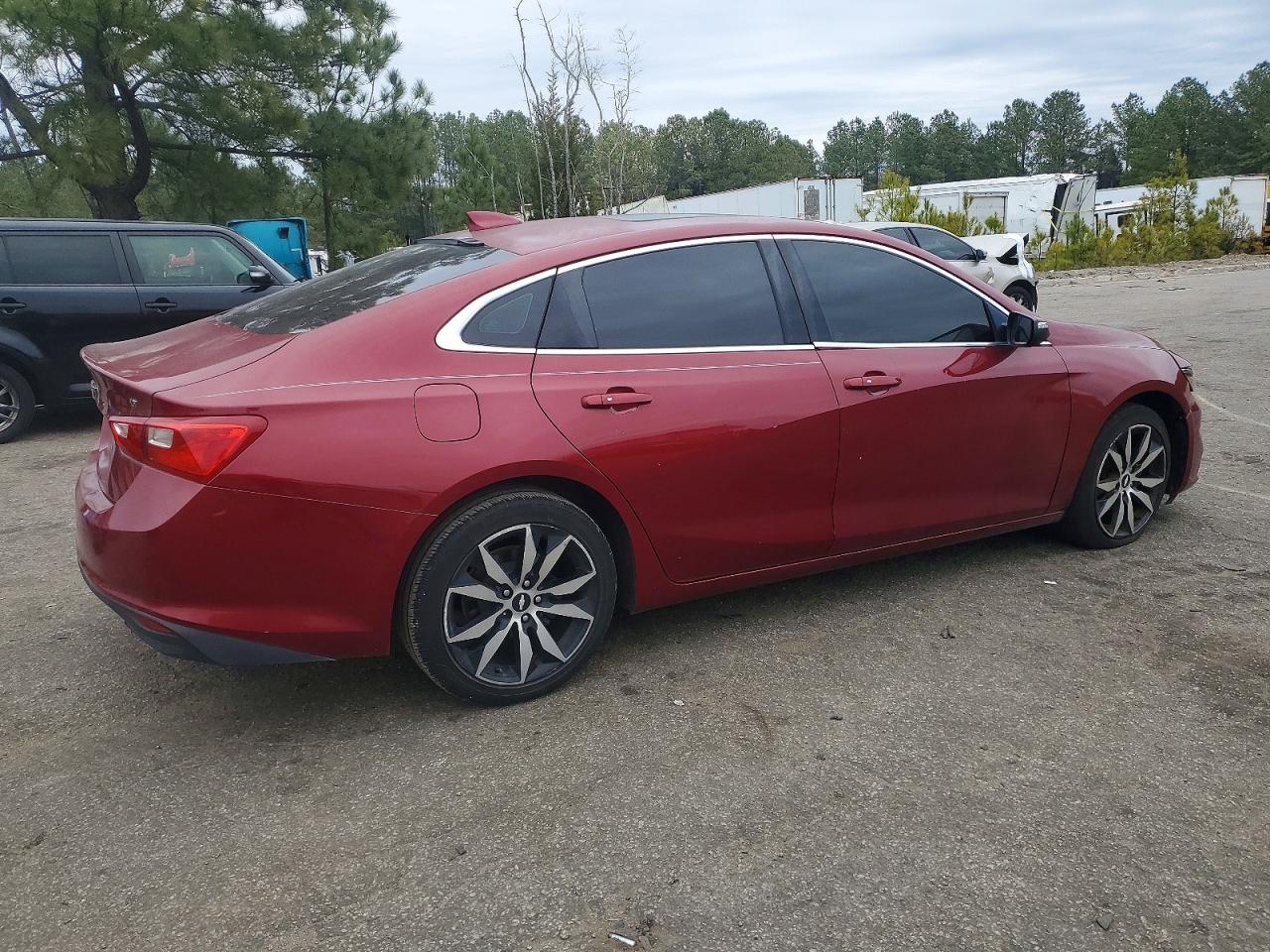 2017 CHEVROLET MALIBU LT photo 3