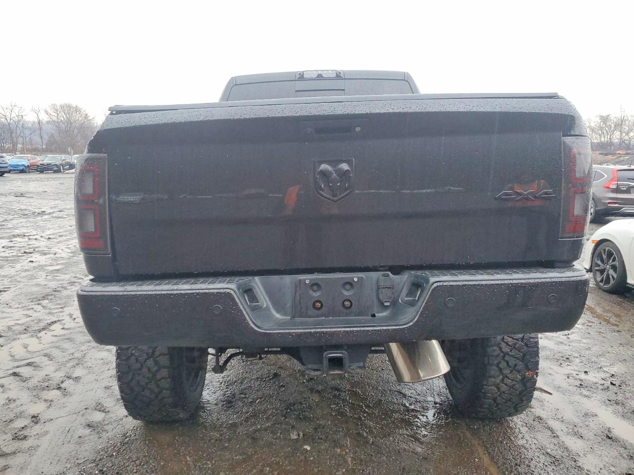 2017 RAM 2500 SLT photo 6