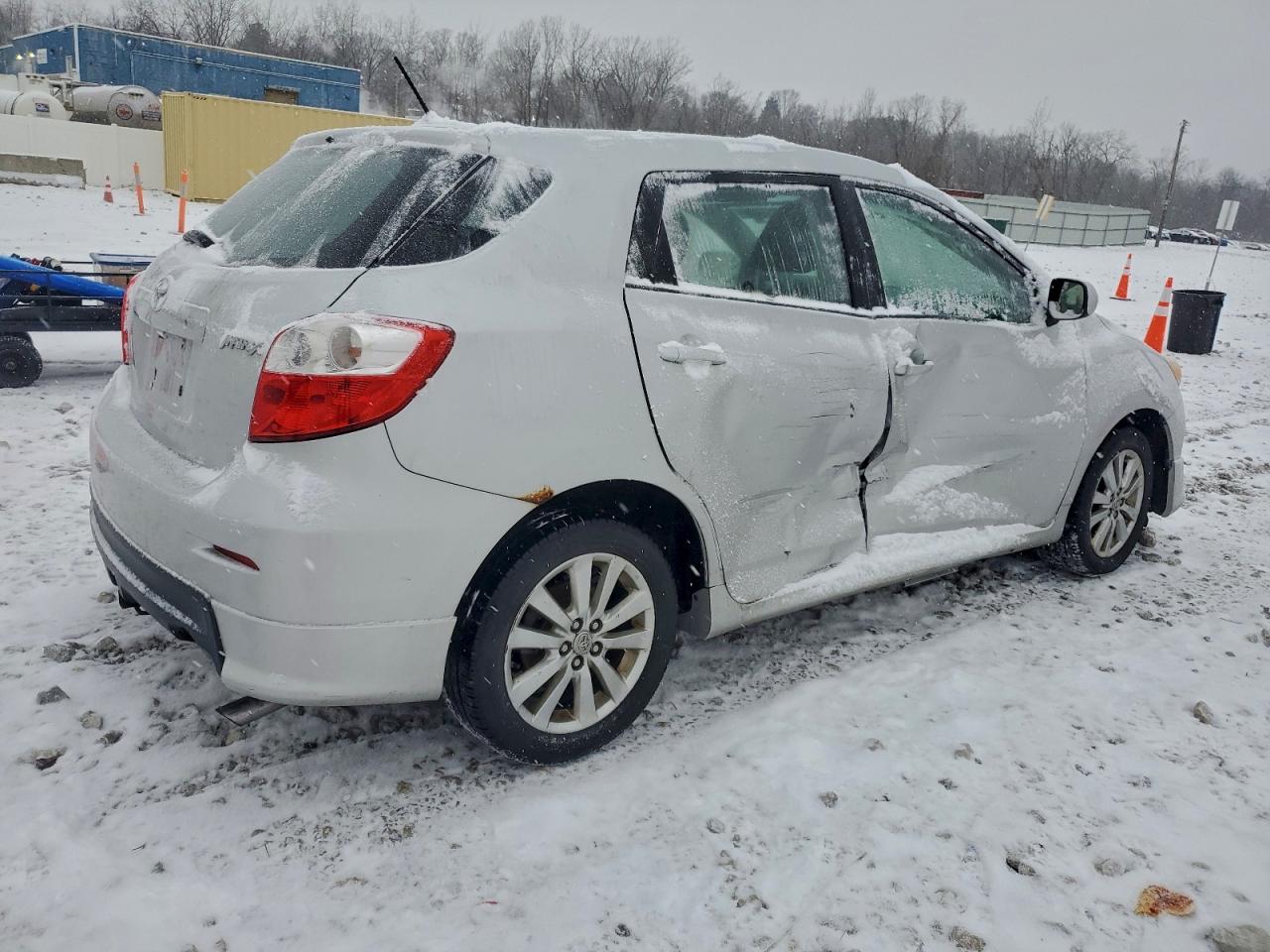 2010 TOYOTA COROLLA MATRIX photo 3